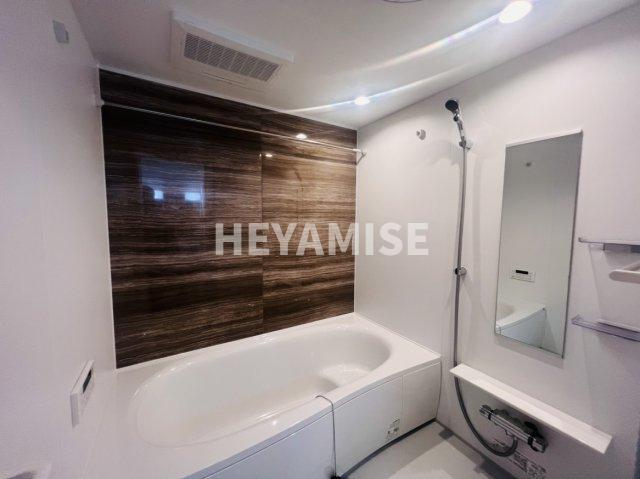 バス・シャワールーム　※室内画像は別号室のもの