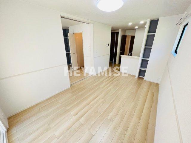 居室・リビング　※室内画像は別号室のもの