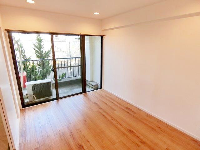 居室・リビング　☆綺麗なフローリングのお部屋☆