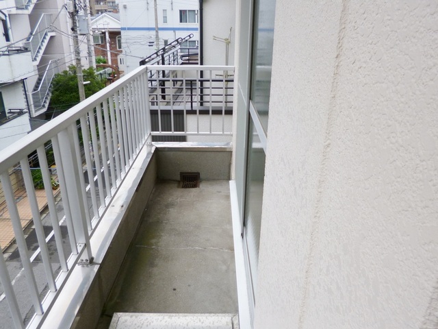 バルコニー　南向きで陽当たり良好♪