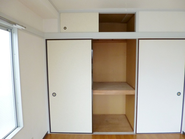 収納　各部屋収納付いてます。