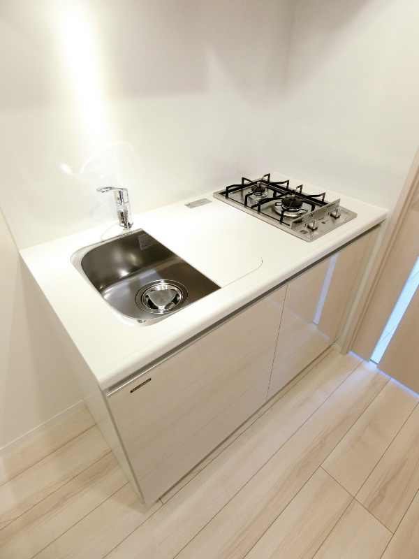 キッチン　☆システムキッチンなので収納も豊富です☆