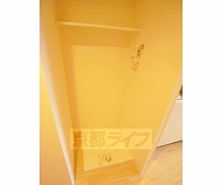 その他設備　室内に洗濯機を置けます