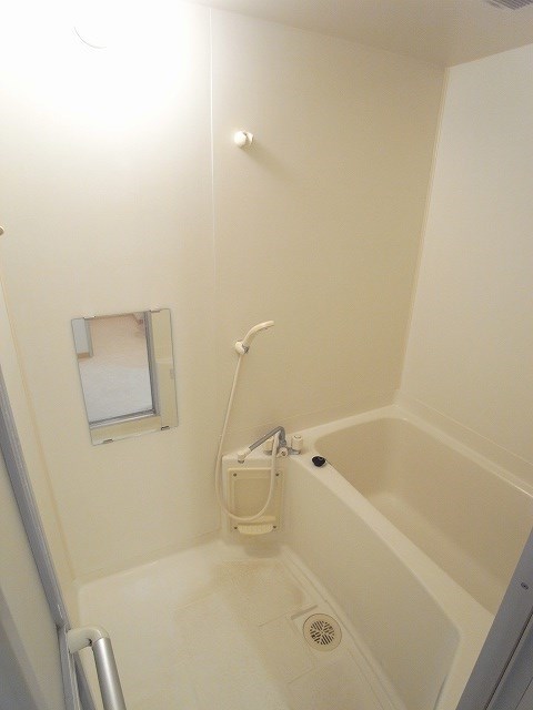 バス・シャワールーム　同タイプ