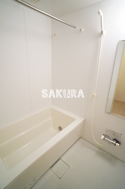 バス・シャワールーム　嬉しい追い焚き付きです♪