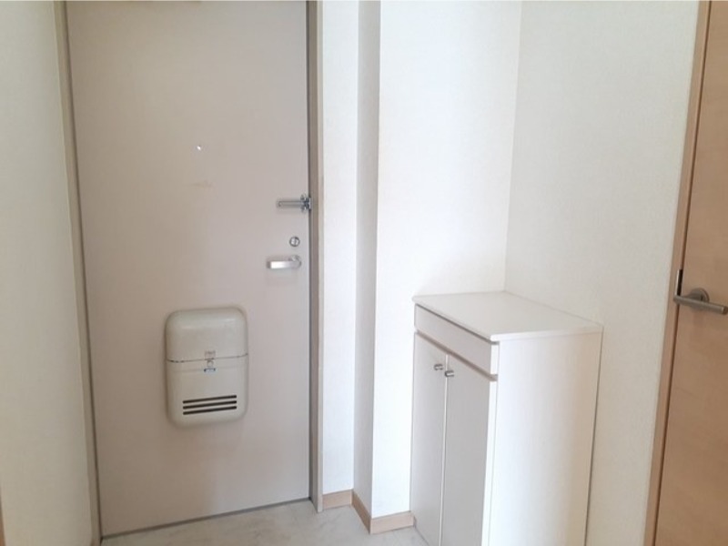 玄関　図面と現状に相違がある場合には現状を優先