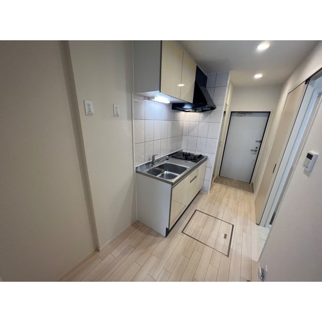 キッチン　色は実物と異なります（イメージ）