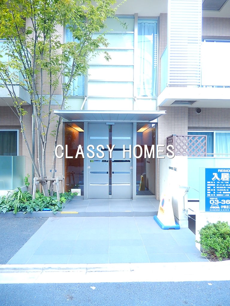 エントランス　2012年竣工　レジデンス高輪台：エントランス