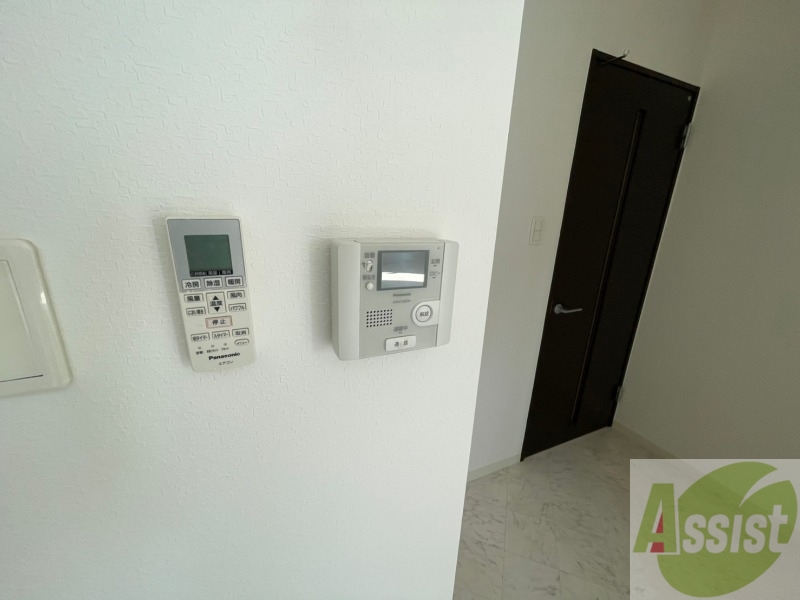 セキュリティ　モニターホンなので来客様の顔が見れます。安心ですね！