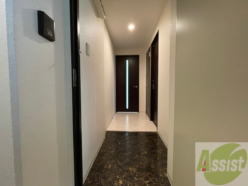 玄関　玄関から見た景色はこちらです。イメージできますか。