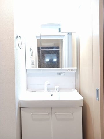 洗面設備　広い洗面スペース