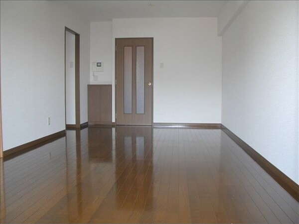 居室・リビング　名古屋で一番初期費用の安い賃貸専門の不動産会社です(^^)