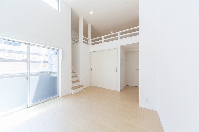 居室・リビング　※同物件別部屋参考画像