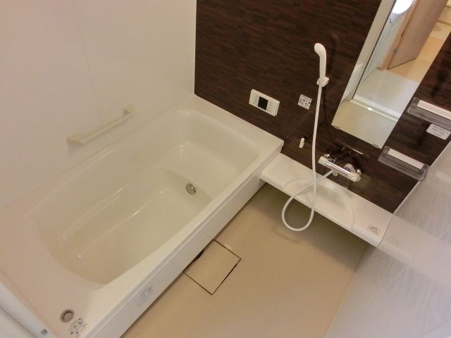 バス・シャワールーム　一坪バス　追焚　浴室乾燥機