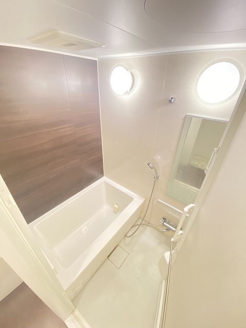 バス・シャワールーム　お風呂で日々の疲れを落としましょう