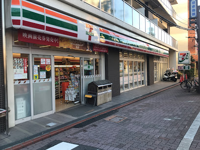 コンビニ　セブンイレブン（コンビニ）まで4m