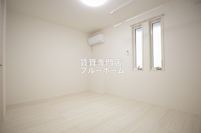 その他部屋・スペース　6.1帖の広い洋室です！