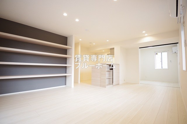 居室・リビング　16.6帖の広いリビングです！