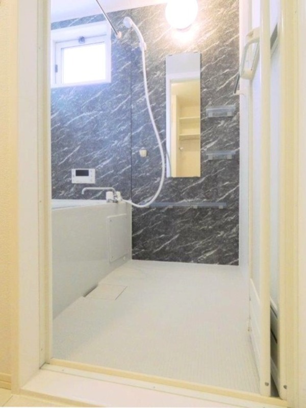 バス・シャワールーム　図面と現状に相違がある場合には現状を優先