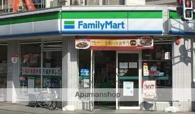 コンビニ　ファミリーマート（コンビニ）まで265m