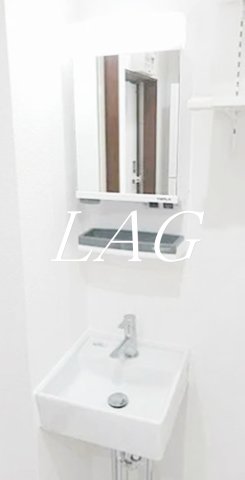 洗面設備　独立洗面台です。