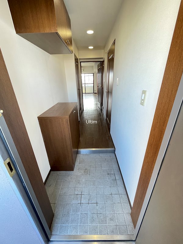 玄関　他の部屋の写真です