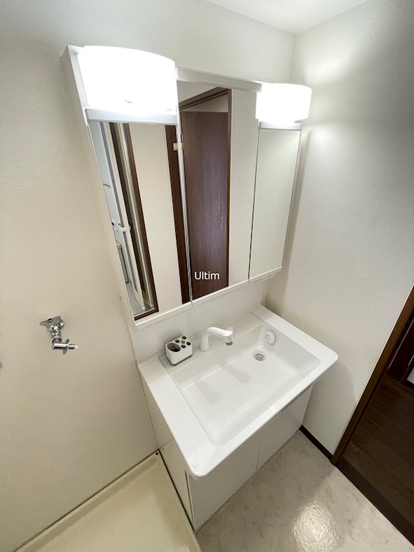 洗面設備　他の部屋の写真です