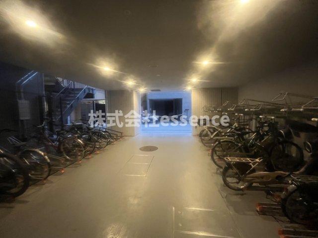 駐車場　弊社ではオンライン対応・現地対応可能です♪