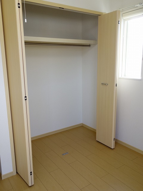 収納　図面と現状に相違がある場合には現状を優先