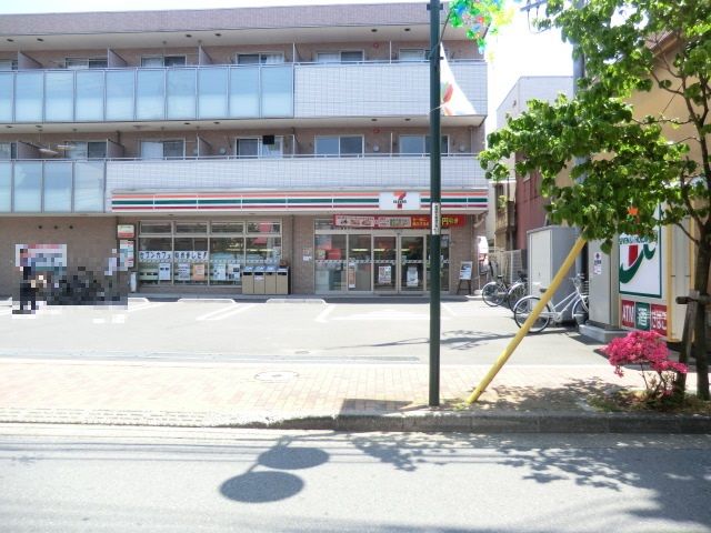 コンビニ　セブンイレブン（コンビニ）まで417m