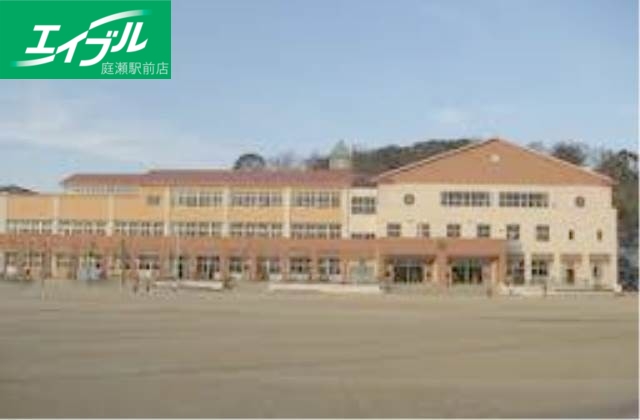 小学校　倉敷市立長尾小学校（小学校）まで1204m