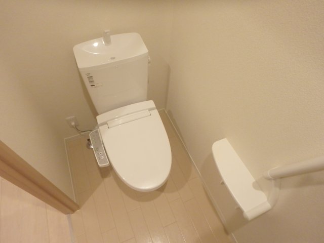 トイレ　トイレもきれいです