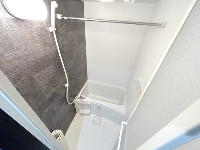 バス・シャワールーム　※別部屋の参考写真です。