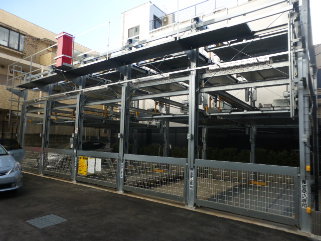 駐車場　駐車場