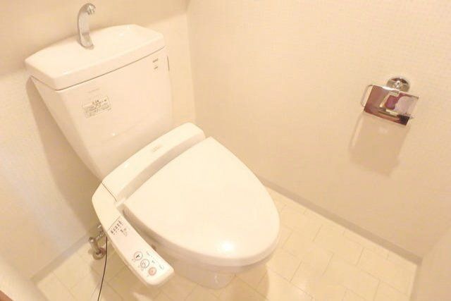 トイレ　洗浄機能付便座