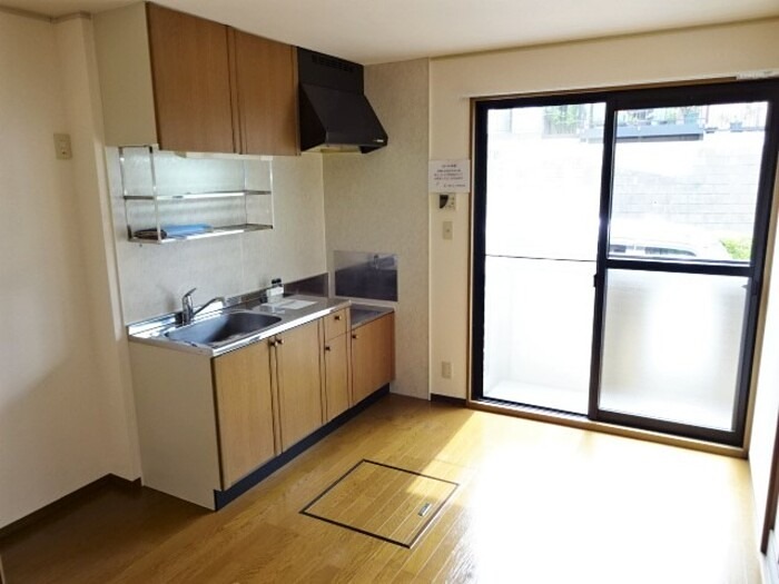 居室・リビング　明るいお部屋です