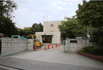 中学校　名古屋市立萩山中学校（中学校）まで980m