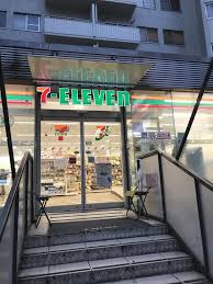 コンビニ　セブンイレブン 渋谷神南小学校西店（コンビニ）まで142m