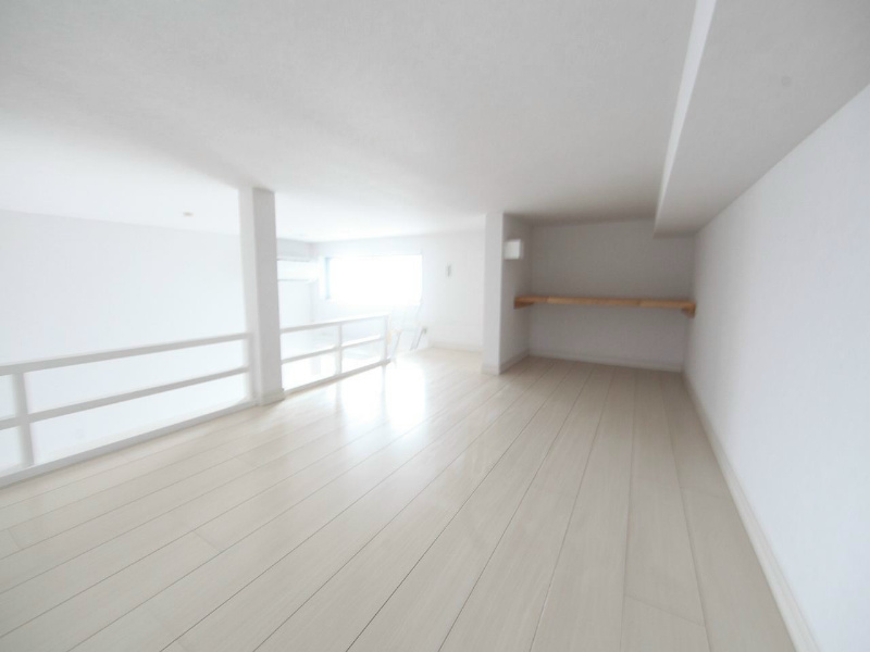 その他部屋・スペース　ロフト5.4帖（収納でもお部屋でも使えます）