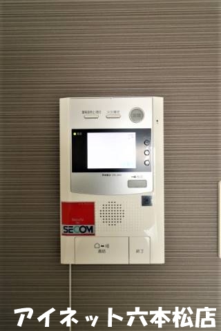 セキュリティ　モニター付きインターホンで安心です