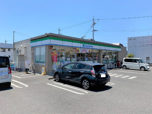 コンビニ　ファミリーマート北名古屋能田店（コンビニ）まで163m