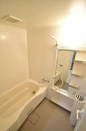 バス・シャワールーム　別のお部屋の室内写真になります。