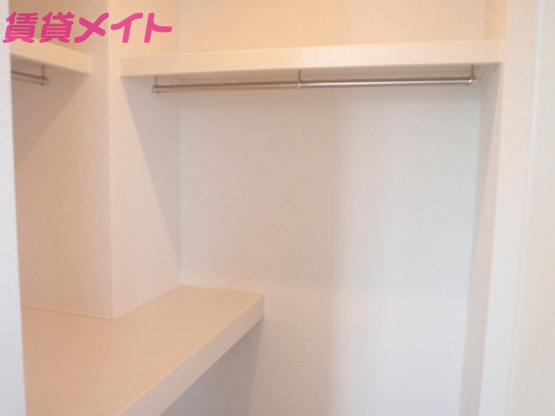 収納　同型部屋写真です。
