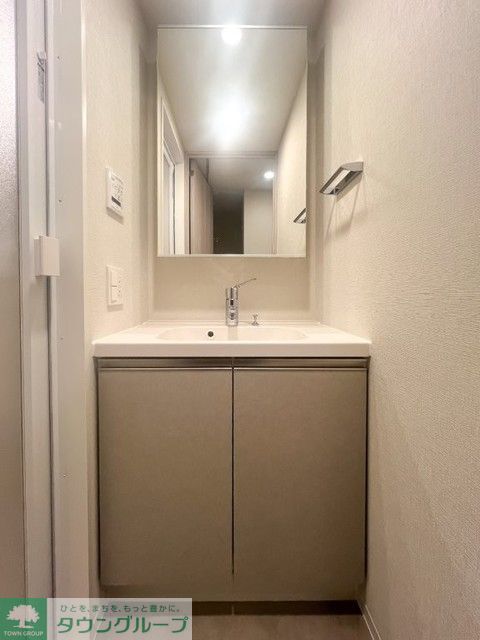 洗面設備　※写真は同タイプ住戸です。