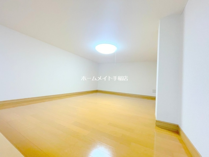 その他部屋・スペース　明るい洋室、寝室にどうぞ♪