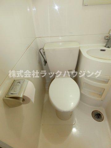 トイレ　※同仕様写真となります。