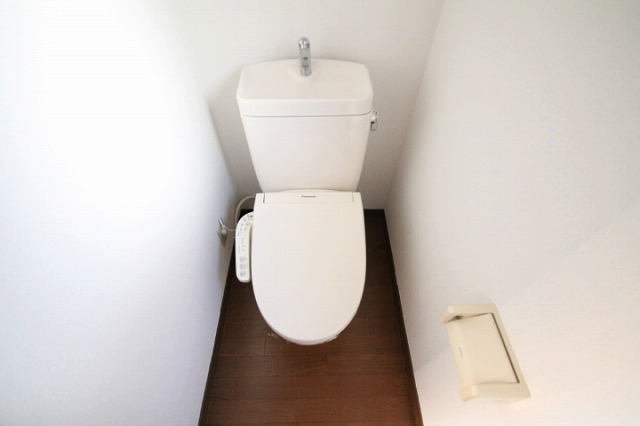 トイレ　トイレもきれいです