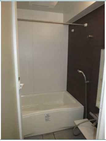 バス・シャワールーム　別のお部屋の写真です
