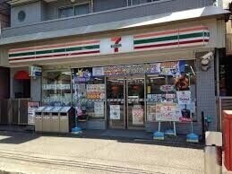 コンビニ　セブンイレブン横浜大口仲町店（コンビニ）まで167m