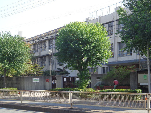 中学校　大阪市立東淀中学校（中学校）まで170m